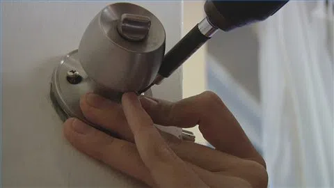 Lock Safe Services Chicago, IL 312-288-7674 - change-locks-service